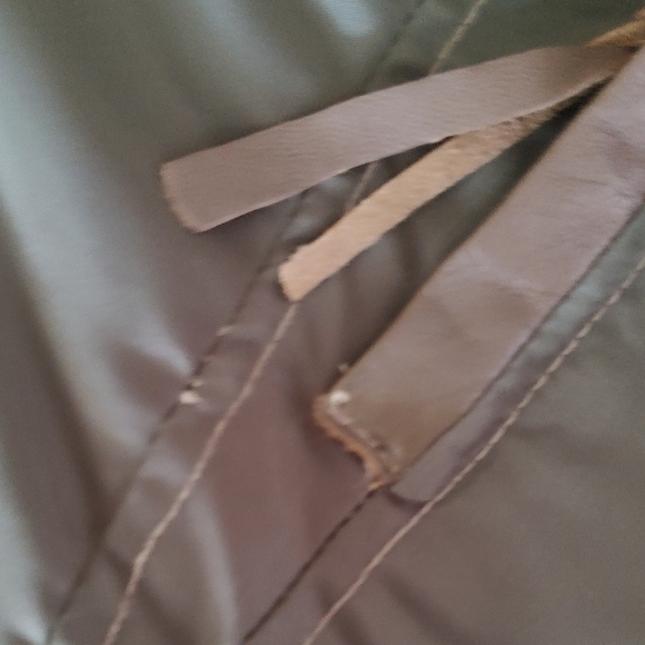 My Tribe Ladies Green Waterproof Vest with Brown Leather Detail Size Large - Picture 14 of 14